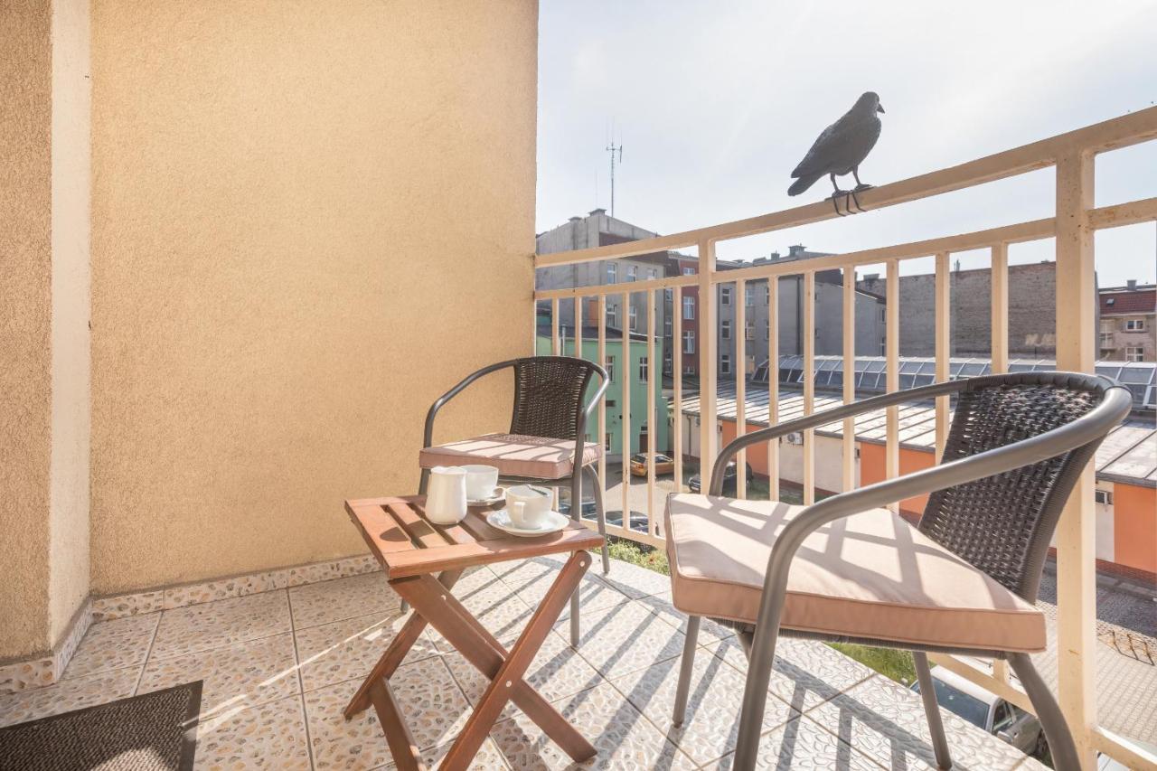 Modern Apartment With Balcony In Swinoujscie Center By Noclegi Renters Exteriör bild